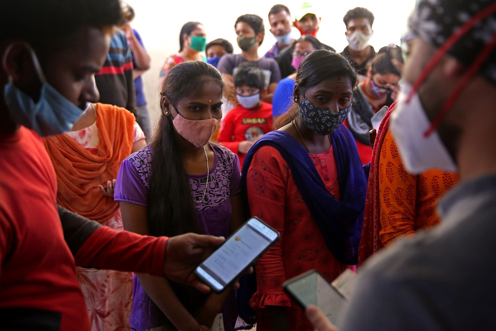 India To Use Mobile Phones To Track Millions Of Immunizations